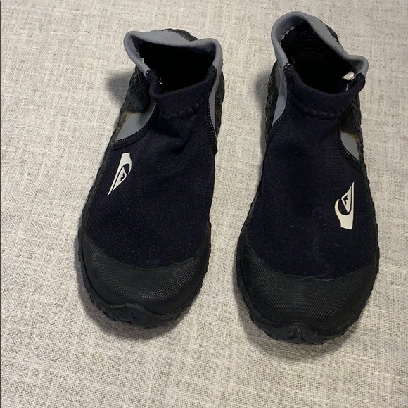 🦅Quicksilver boys  water shoes - Picture 1 of 5